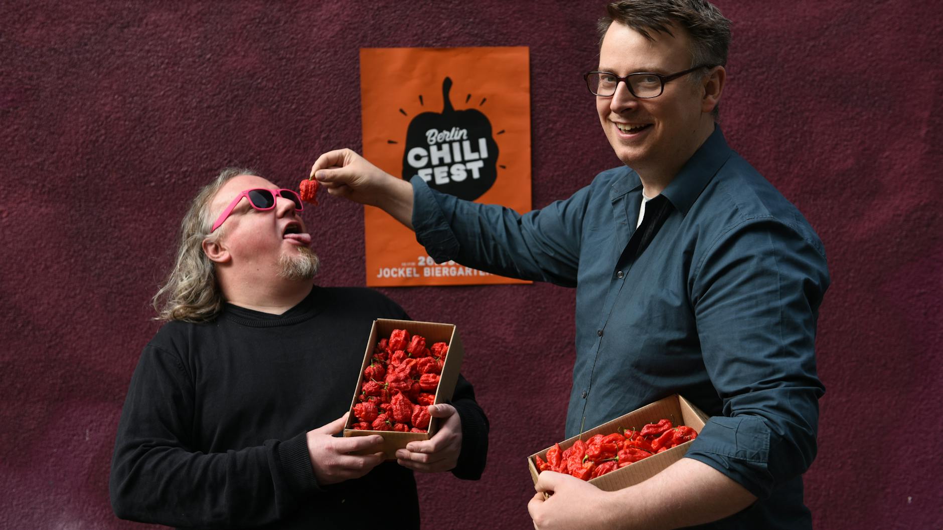Don't try this at home: Neil Numb, left, and Jonathan O'Reilly.