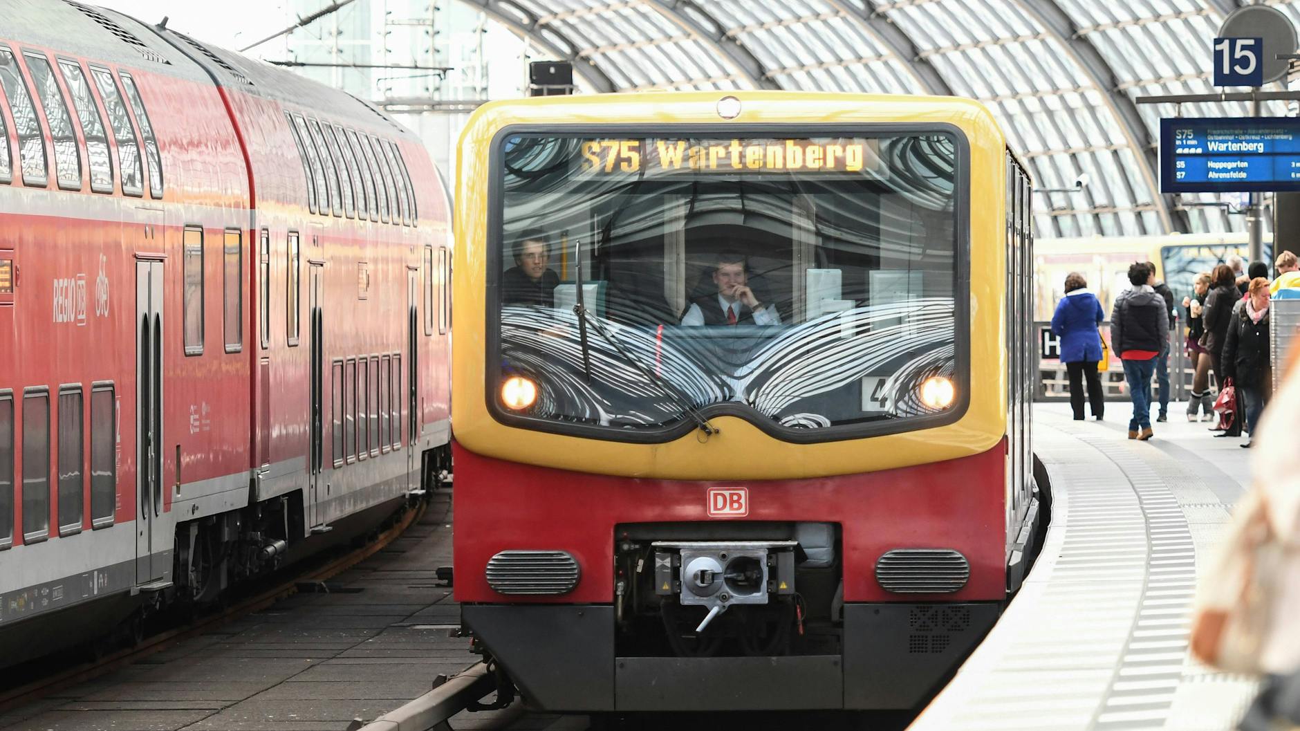 Auch der Betrieb der S-Bahn-Linie S75 nach Wartenberg wird ausgeschrieben. Hier ein Zug im Hauptbahnhof.