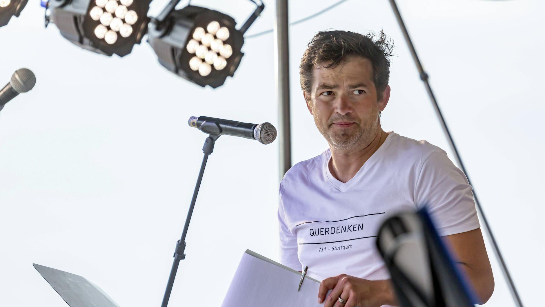 Michael Ballweg auf einer Kundgebung Anfang Mai in Stuttgart