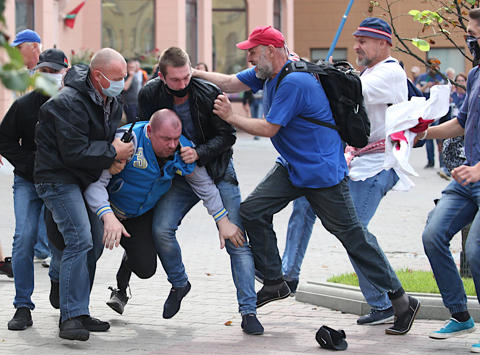 Erneute Demonstration gegen Staatschef Alexander Lukaschenko: Mehr als 150 Menschen wurden festgenommen.
