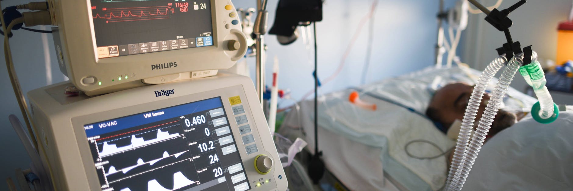 Wer mit Covid-19 auf der Intensivstation landet, muss oft wochenlang beatmet werden und schwebt in Lebensgefahr.