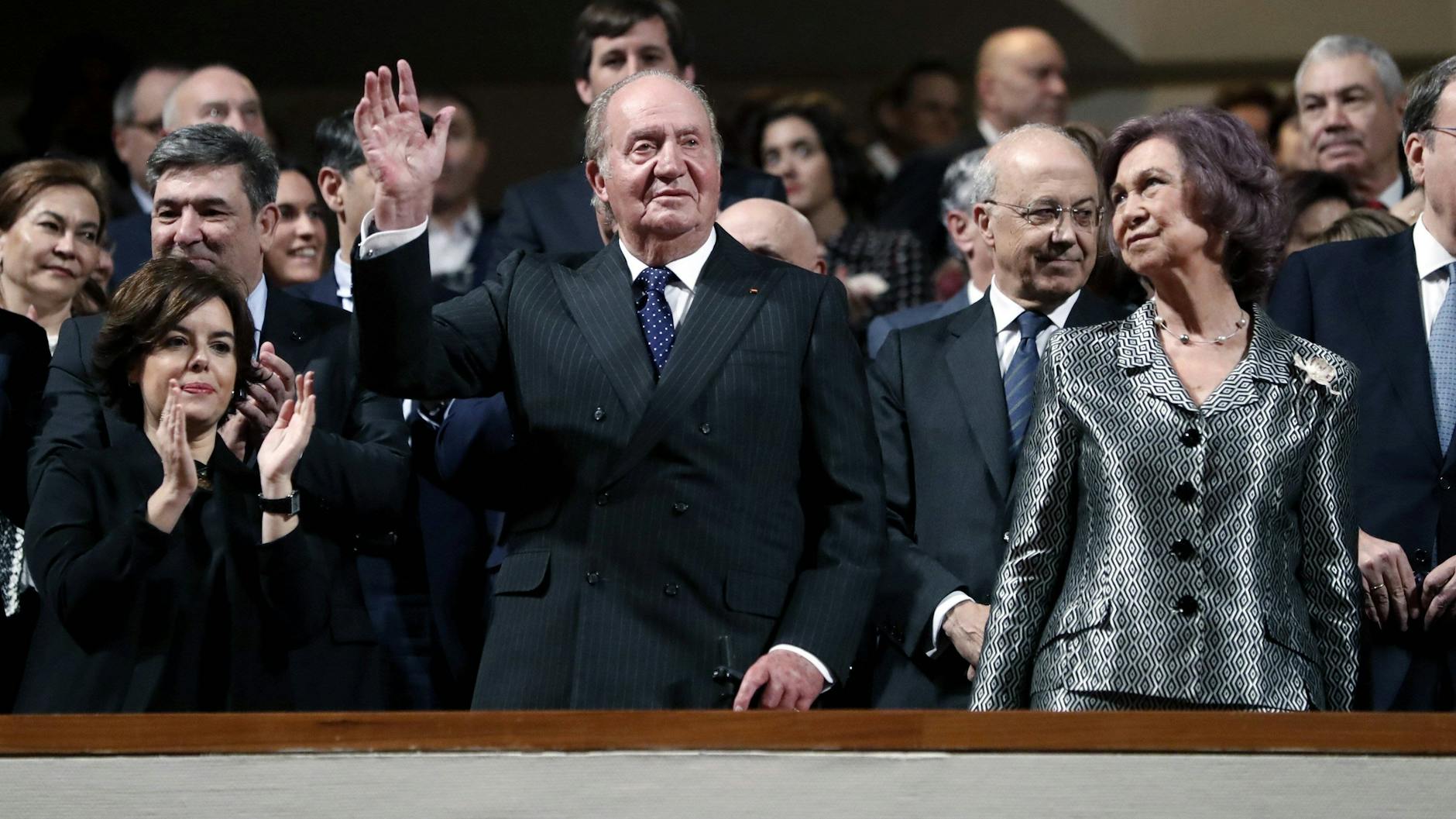 König Juan Carlos und Sofia (r.)