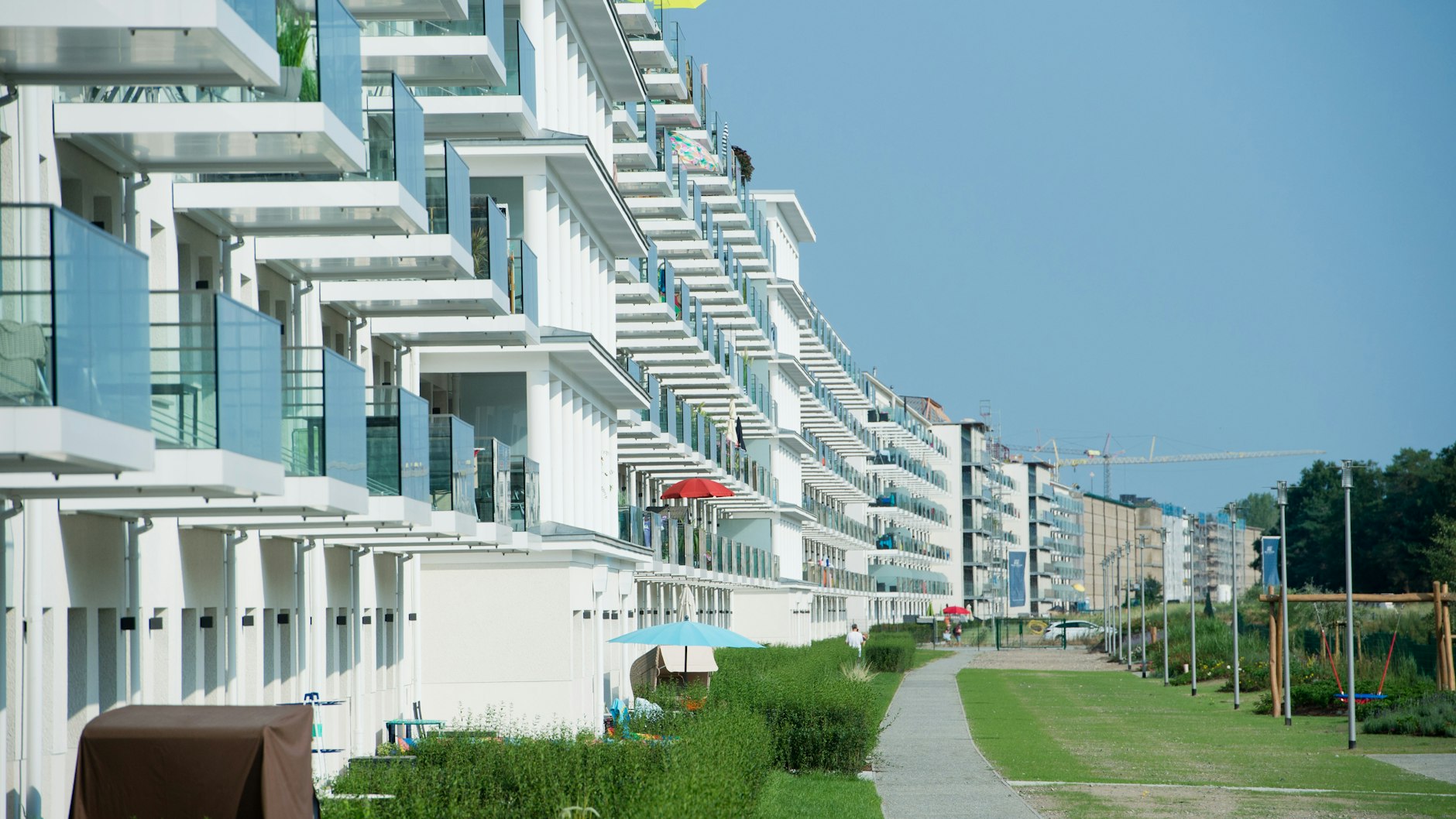 Urlaub machen, wo früher Zwangsarbeiter Schufteten: Prora.