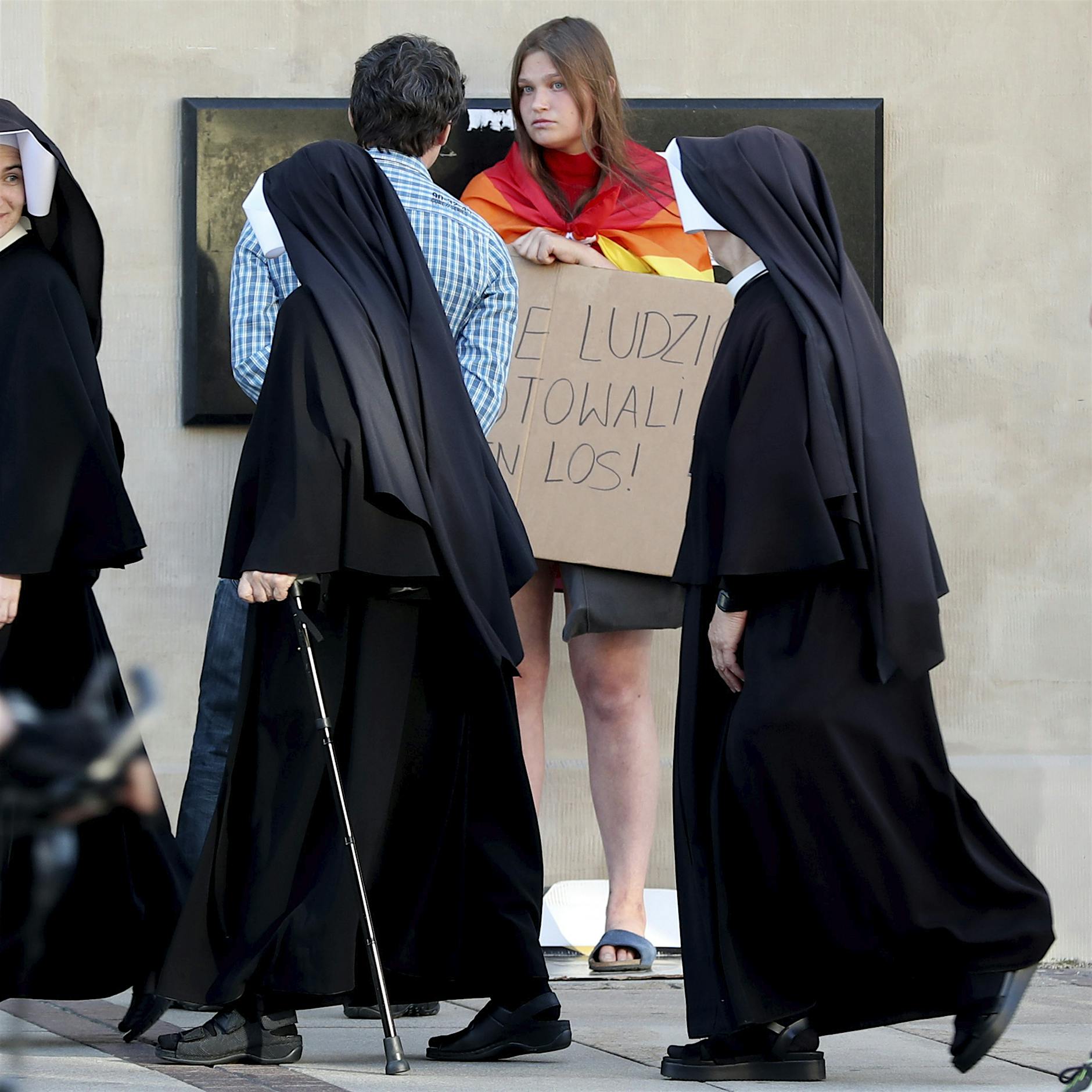 LGBT-Streit in Polen: Ein Jesus Christus mit Regenbogenflagge