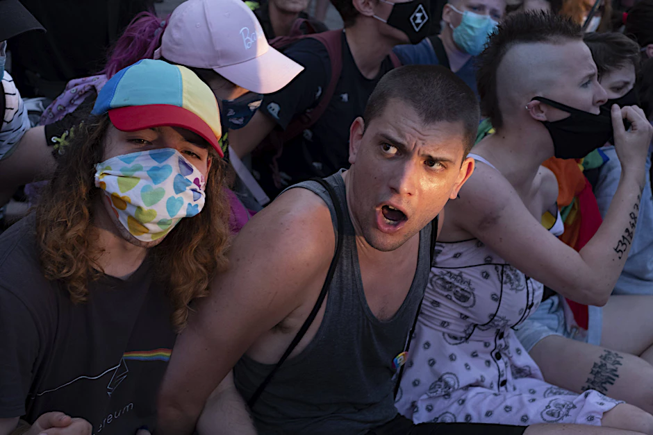 Nach der Verhaftung einer LGBT-Aktivistin ist es in Warschau am 7. August 2020 zu Protesten gekommen.