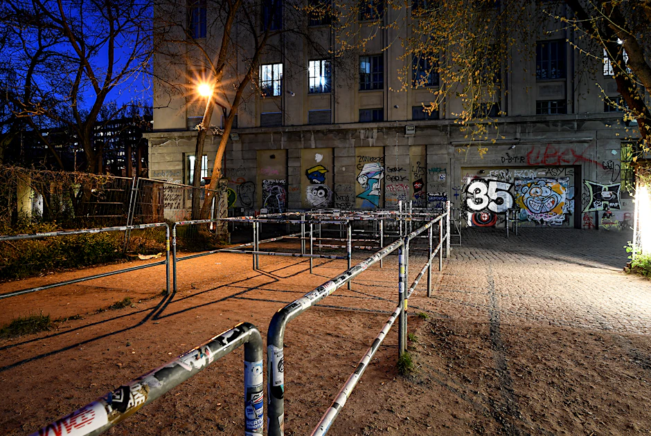 Berghain: finally, no queue!