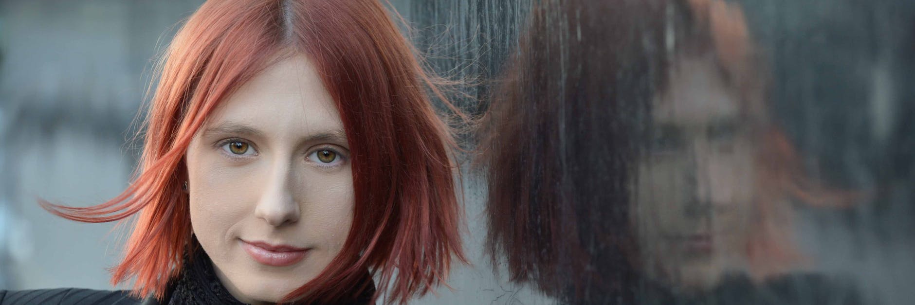 Lydia Benecke ist seit 2009 als Diplom-Psychologin mit Arbeitsschwerpunkt im Bereich der Gewalt- und Sexualstraftaten tätig.