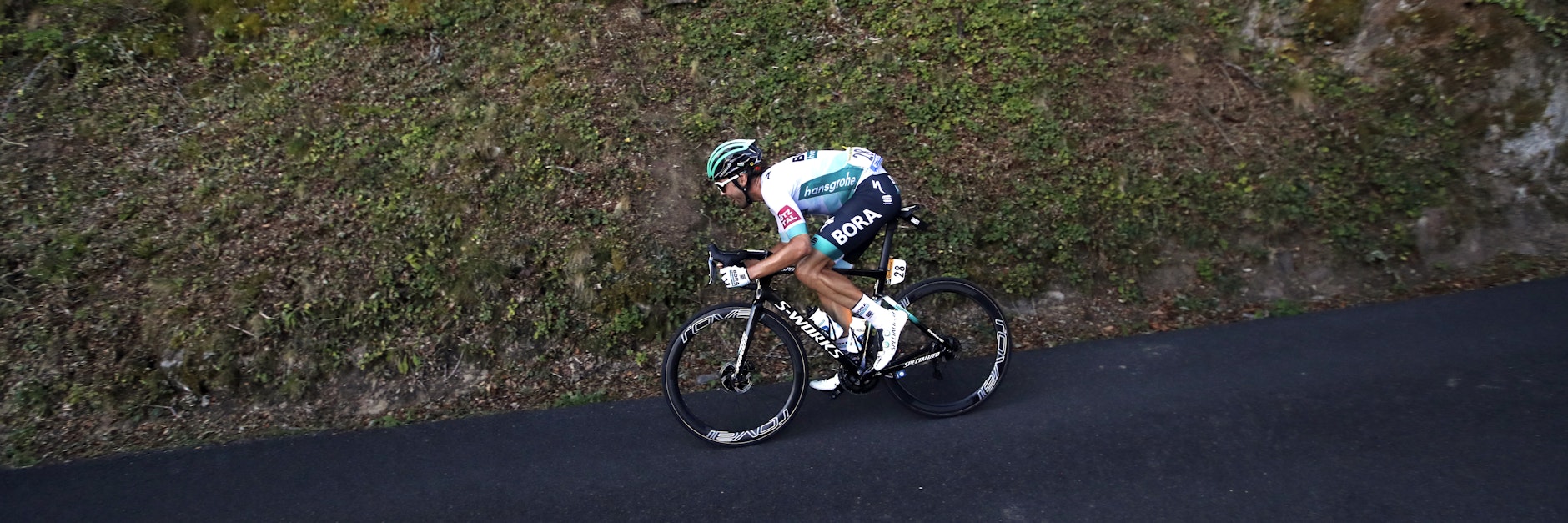 Maximilian Schachmann lässt sich bei dieser Tour nicht aufhalten.