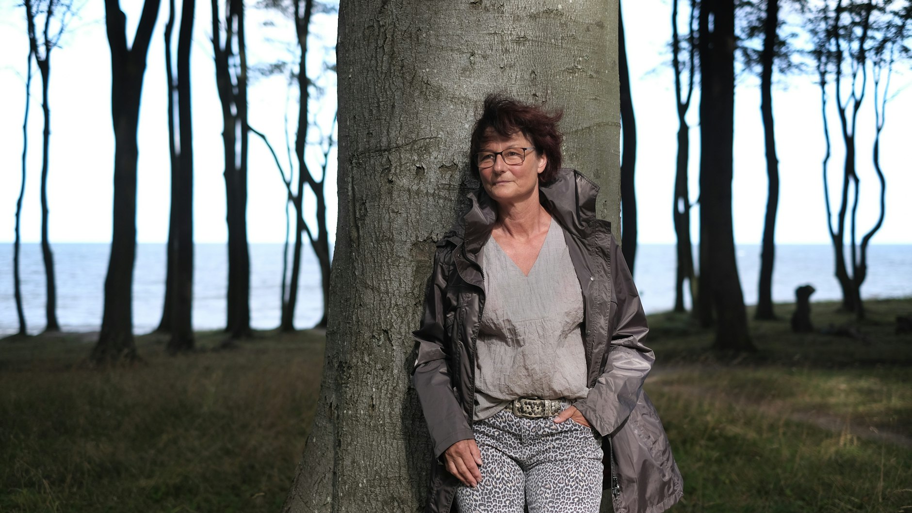 Annemarie Sigle am Ostseestrand.