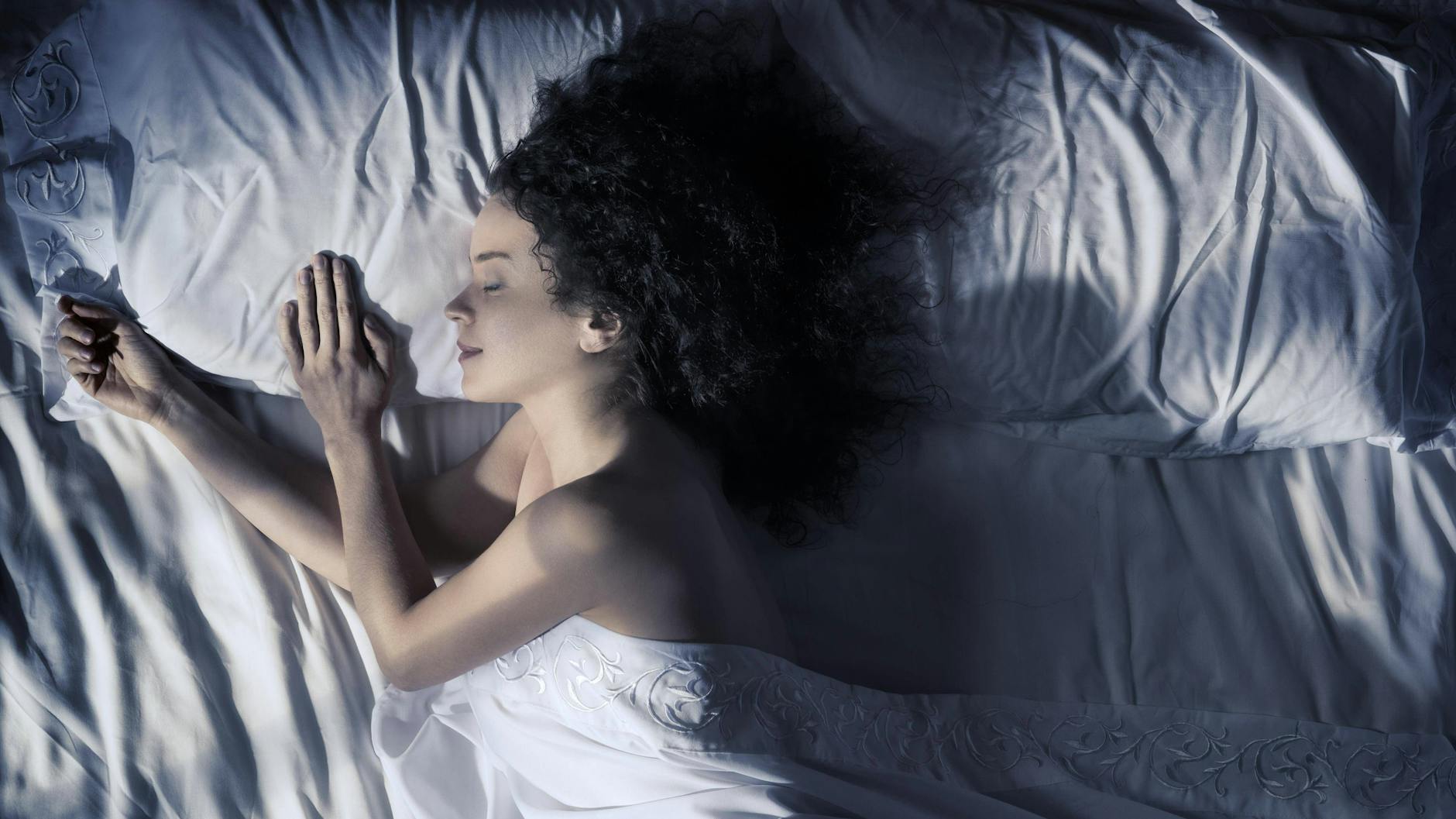 Tiefer und fester Schlaf ist die beste Medizin, gerade auch in Zeiten von <a href="https://www.berliner-zeitung.de/gesundheit-oekologie/schwangere-mit-corona-haben-ein-erhoehtes-risiko-fuer-eine-fruehgeburt-li.103888">Corona</a>.