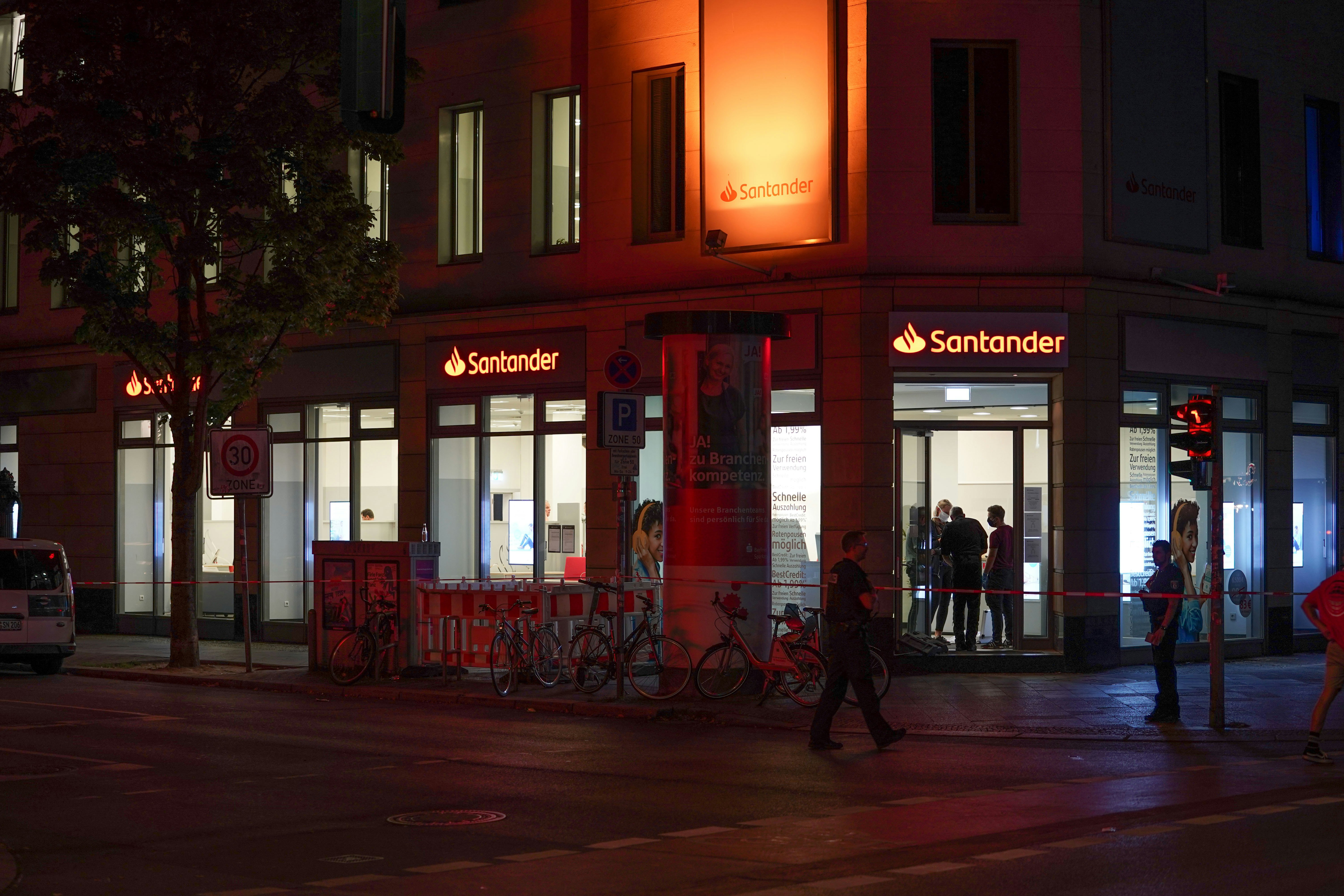 Santander Bank Frankfurter Allee