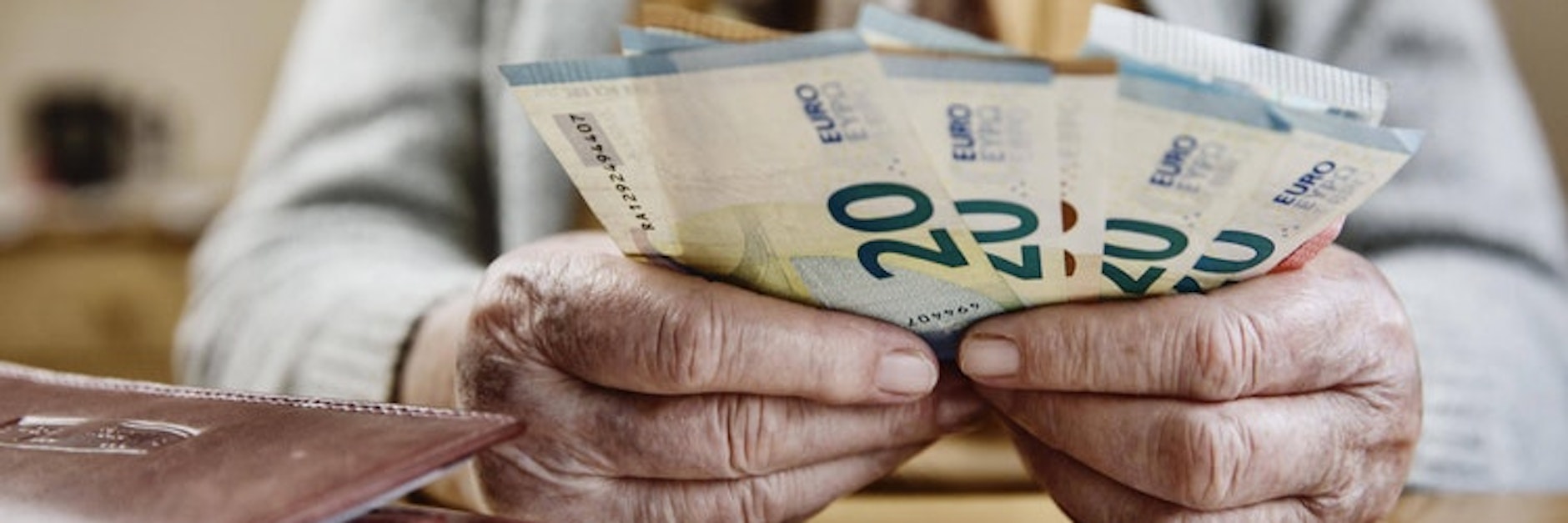 Das Geld im Alter wird knapp. 