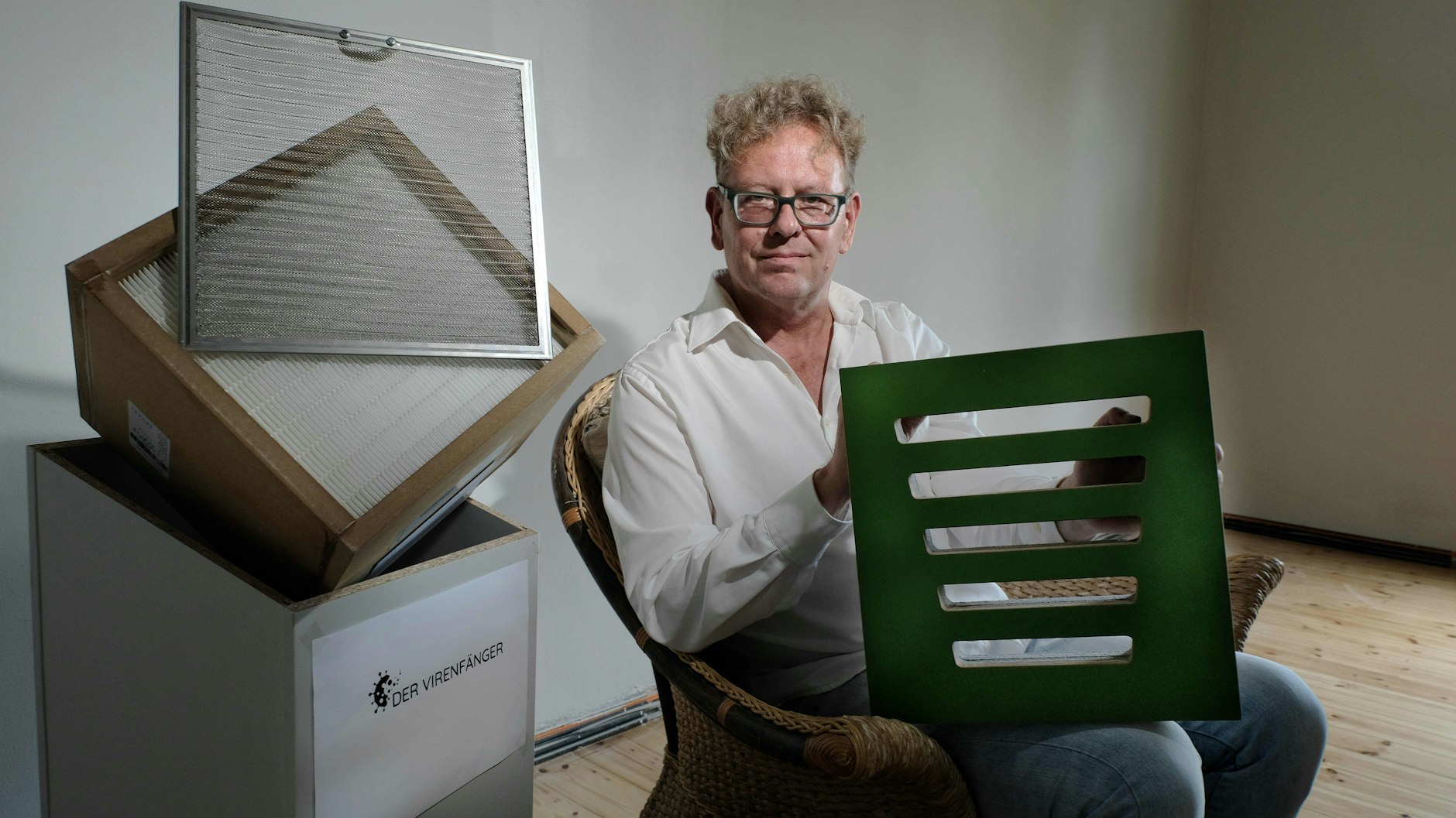Der Mann und sein Filter:&nbsp;Projektleiter Detlef Gürtler.