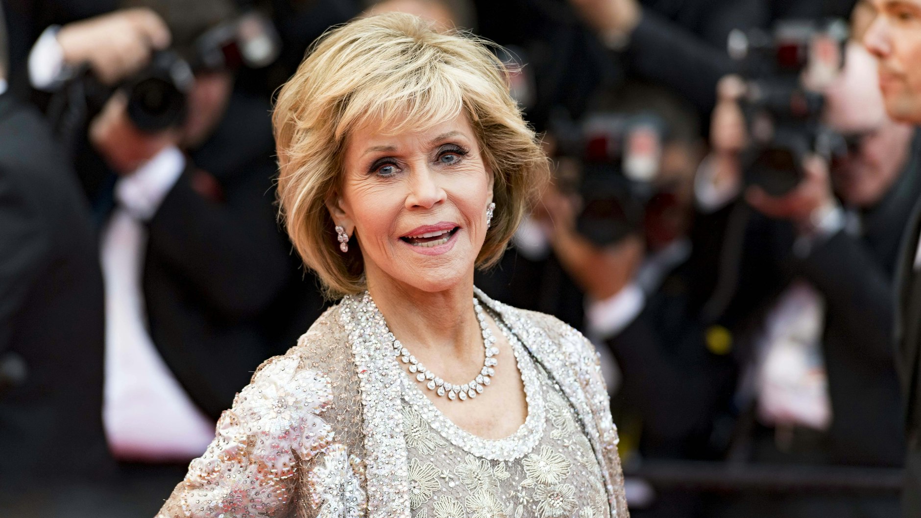 Jane Fonda wird im Dezember 83 Jahre alt.