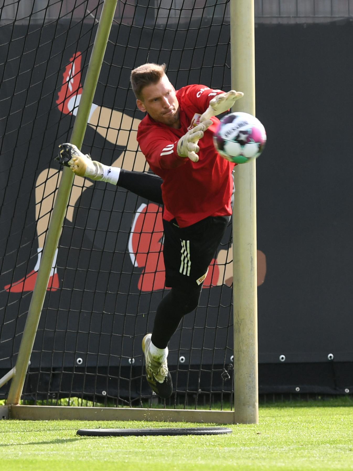 Andreas Luthe will am Sonnabend zeigen, dass Union beim Torwarttausch der Gewinner ist.