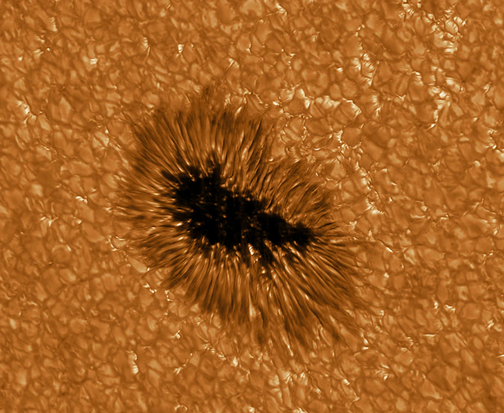 Riesiges Teleskop nimmt gestochen scharfe Bilder der Sonne auf