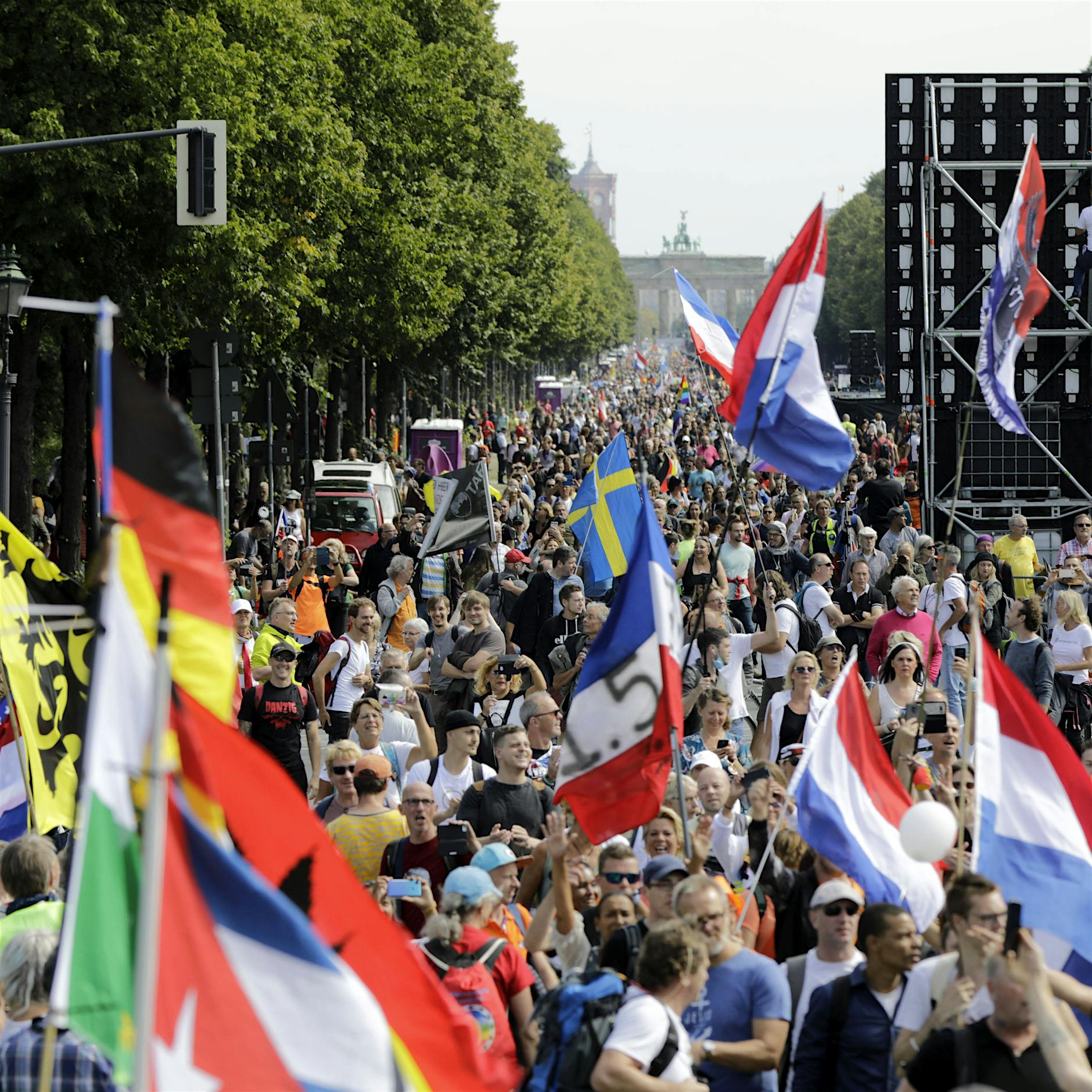 Ballweg zu Demo: „Habe keine Rechtsextremen gesehen“