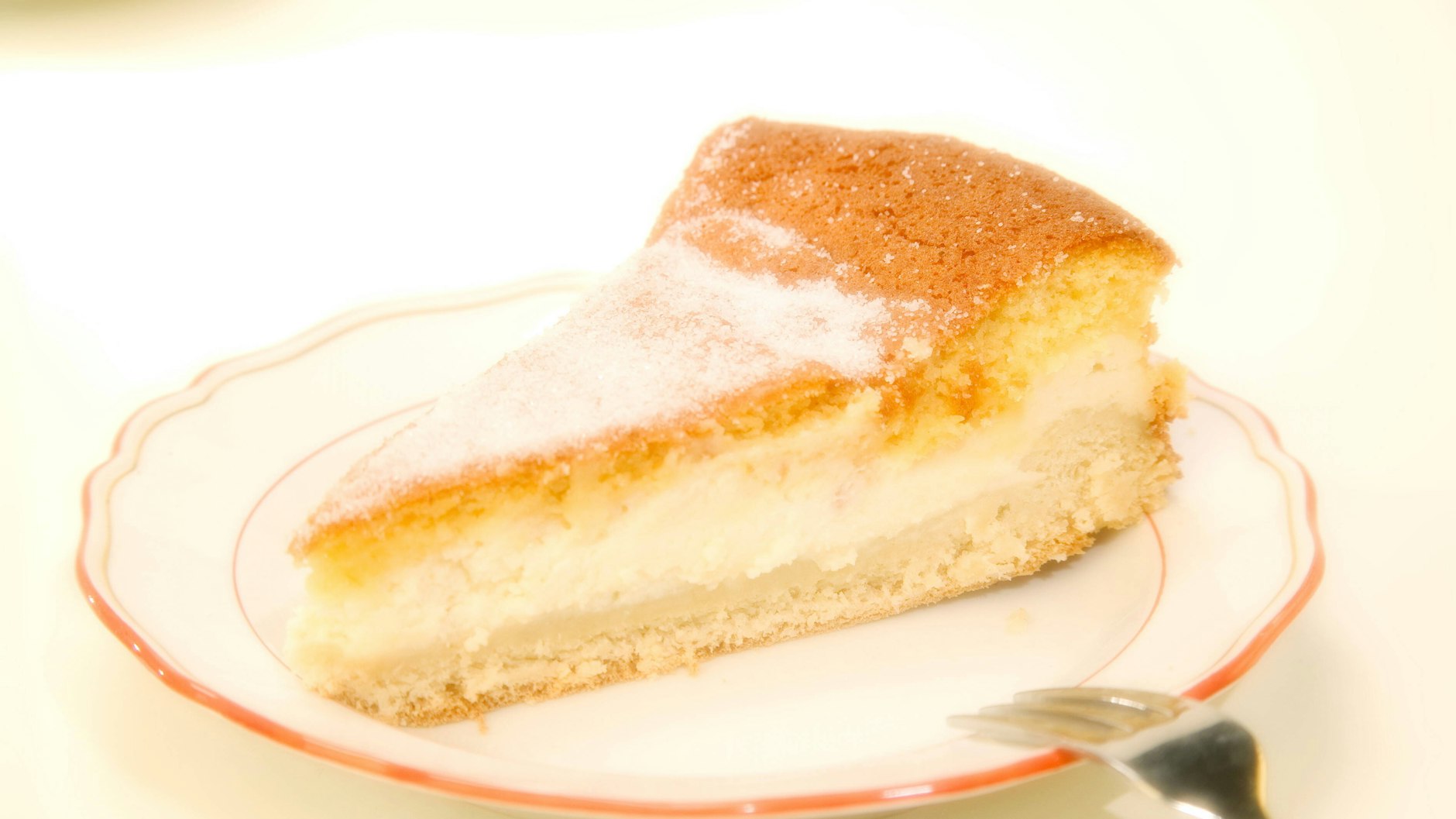 Gehört auf jede Kaffeetafel: Die Dresdner Eierschecke.