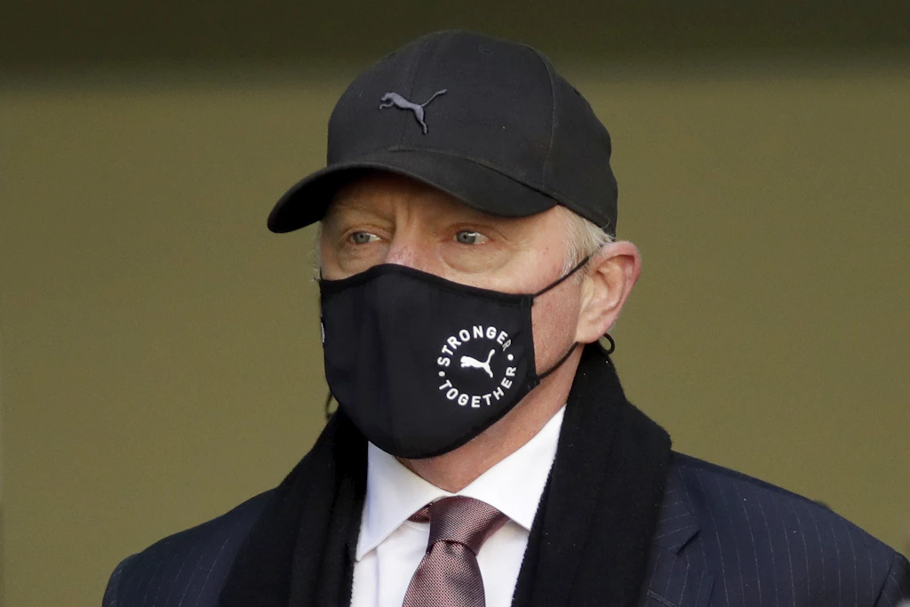 Boris Becker plädiert in London auf unschuldig