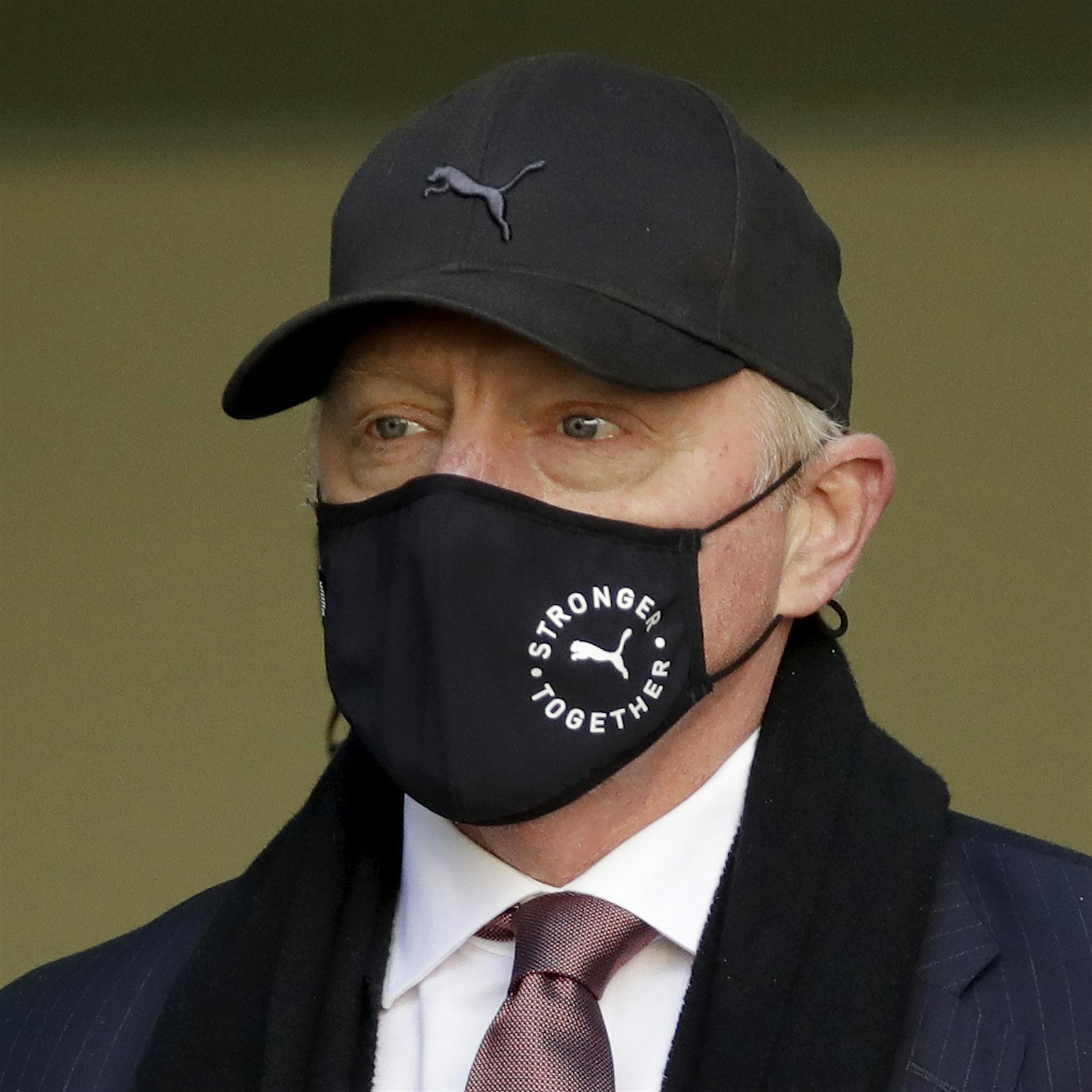 Boris Becker plädiert in London auf unschuldig