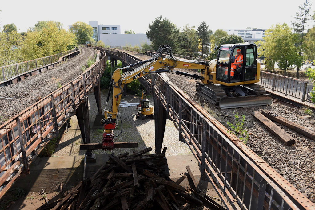 Arbeiten für die S-Bahn zum Berliner Siemens-Campus haben begonnen