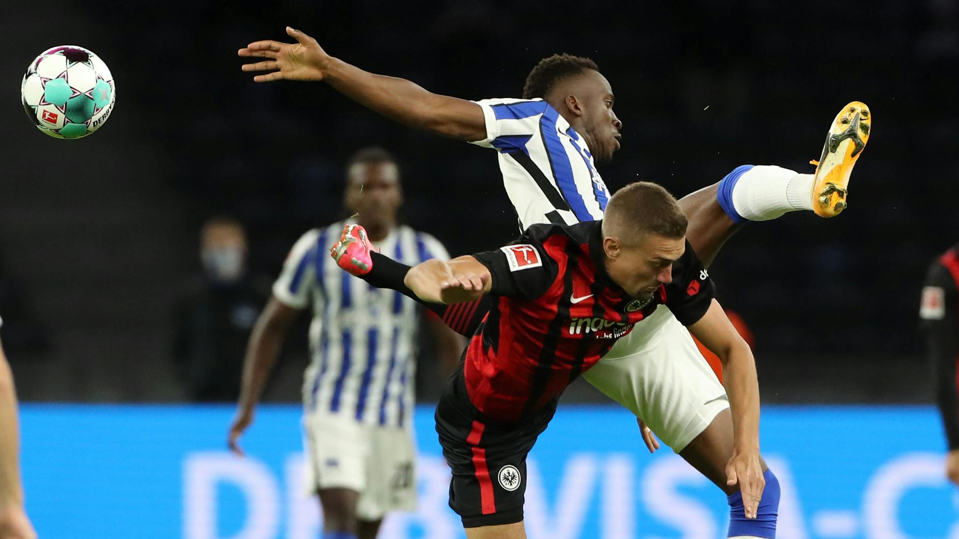 Unterlegen: Dodi Lukebakio 