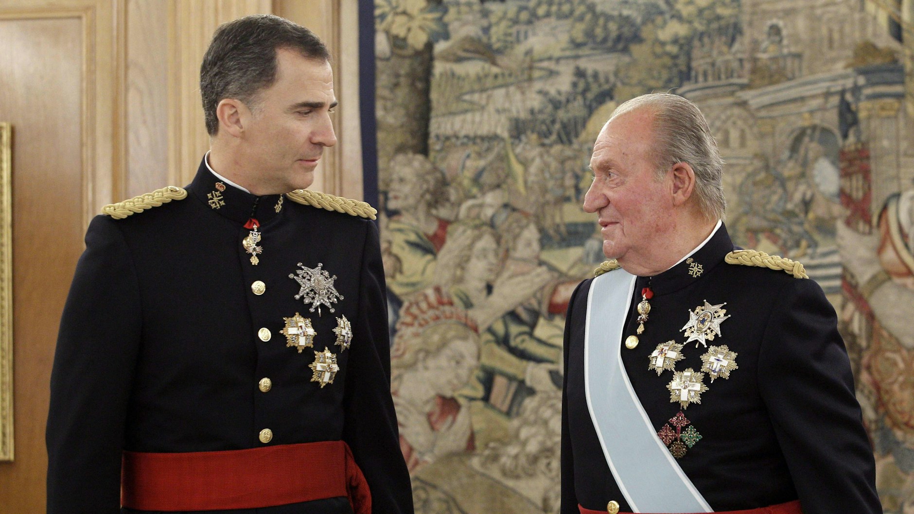 König Felipe und sein Vater Juan Carlos im Jahr 2014.