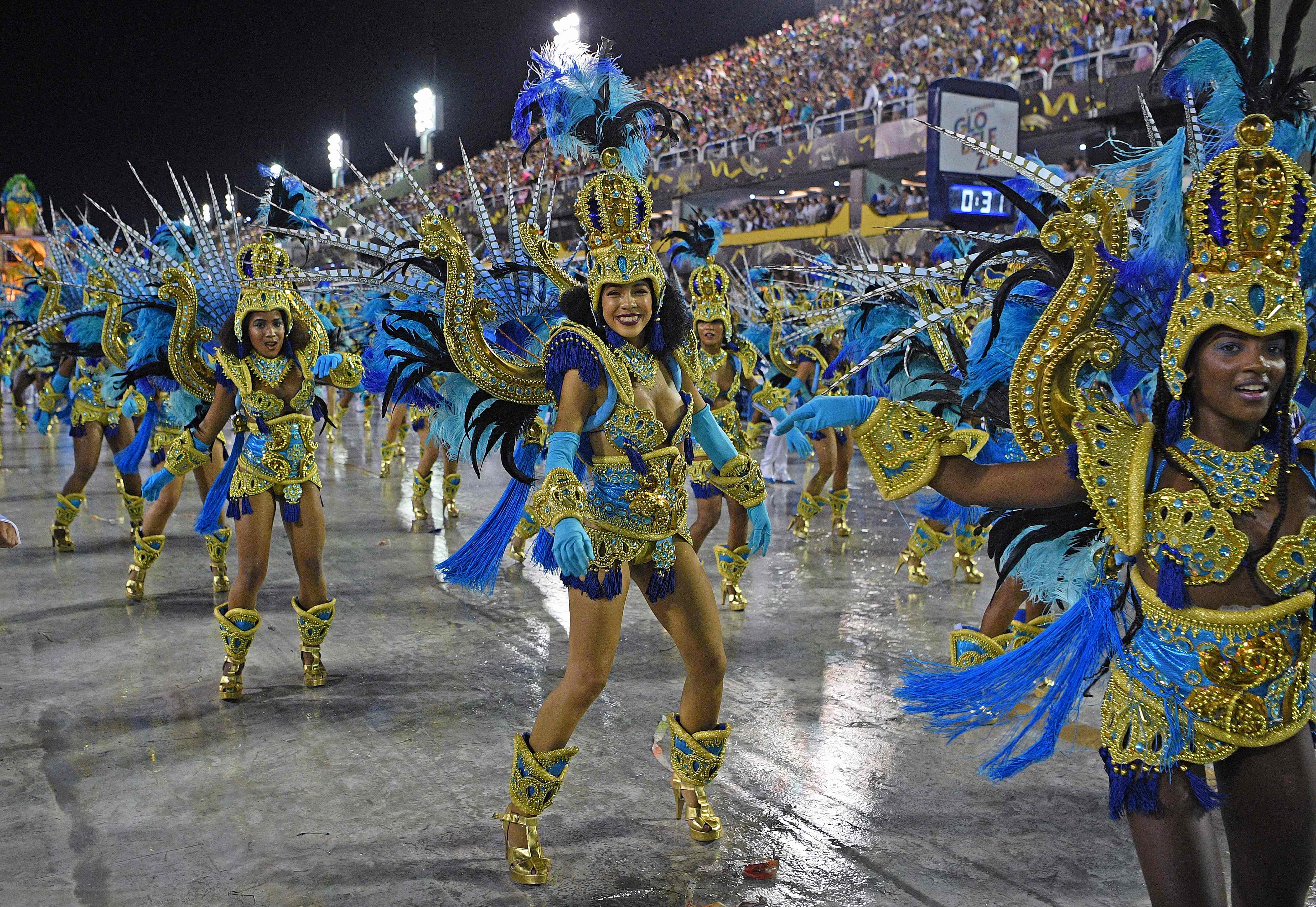 Rio De Janeiro Verschiebt Weltberühmten Karneval