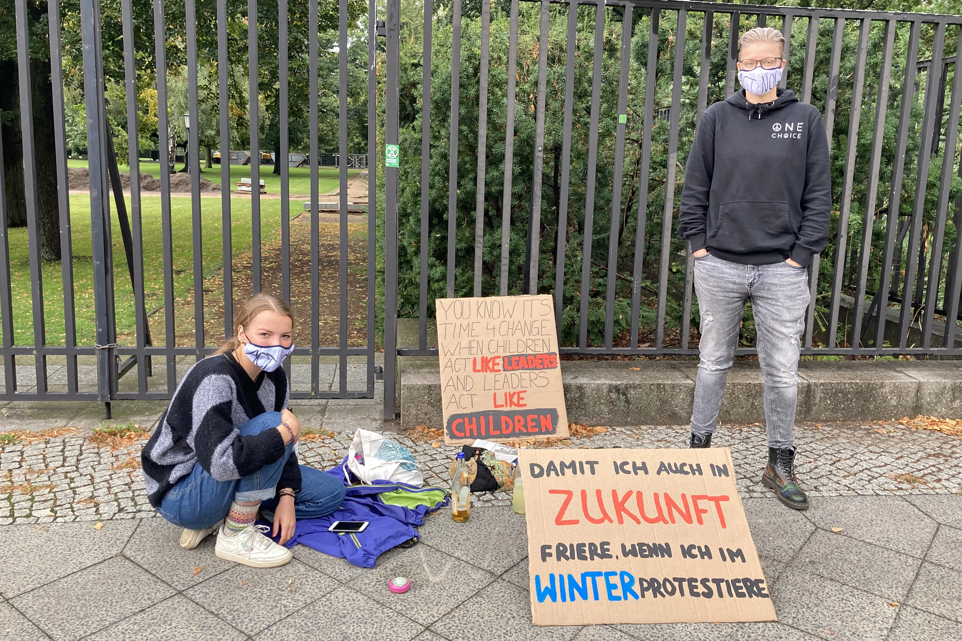 Charlotte and Juliane travelled from the east of Germany to attend the demo "so that [they