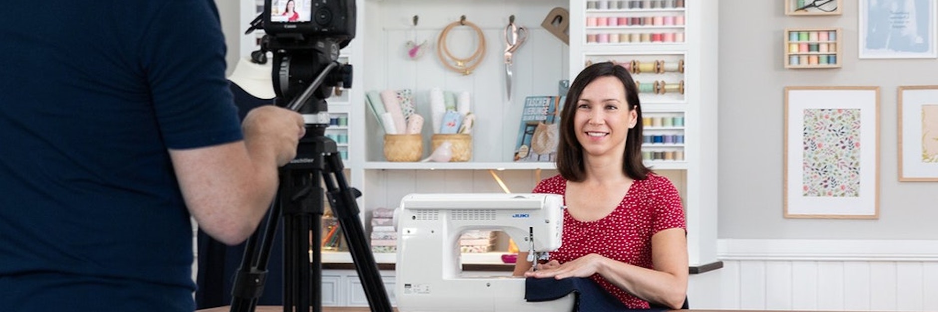 Der Blog pattydoo ist bekannt für seine anfängerfreundlichen Nähanleitungen, die als Videos viele Tausend Nutzer begeistern.