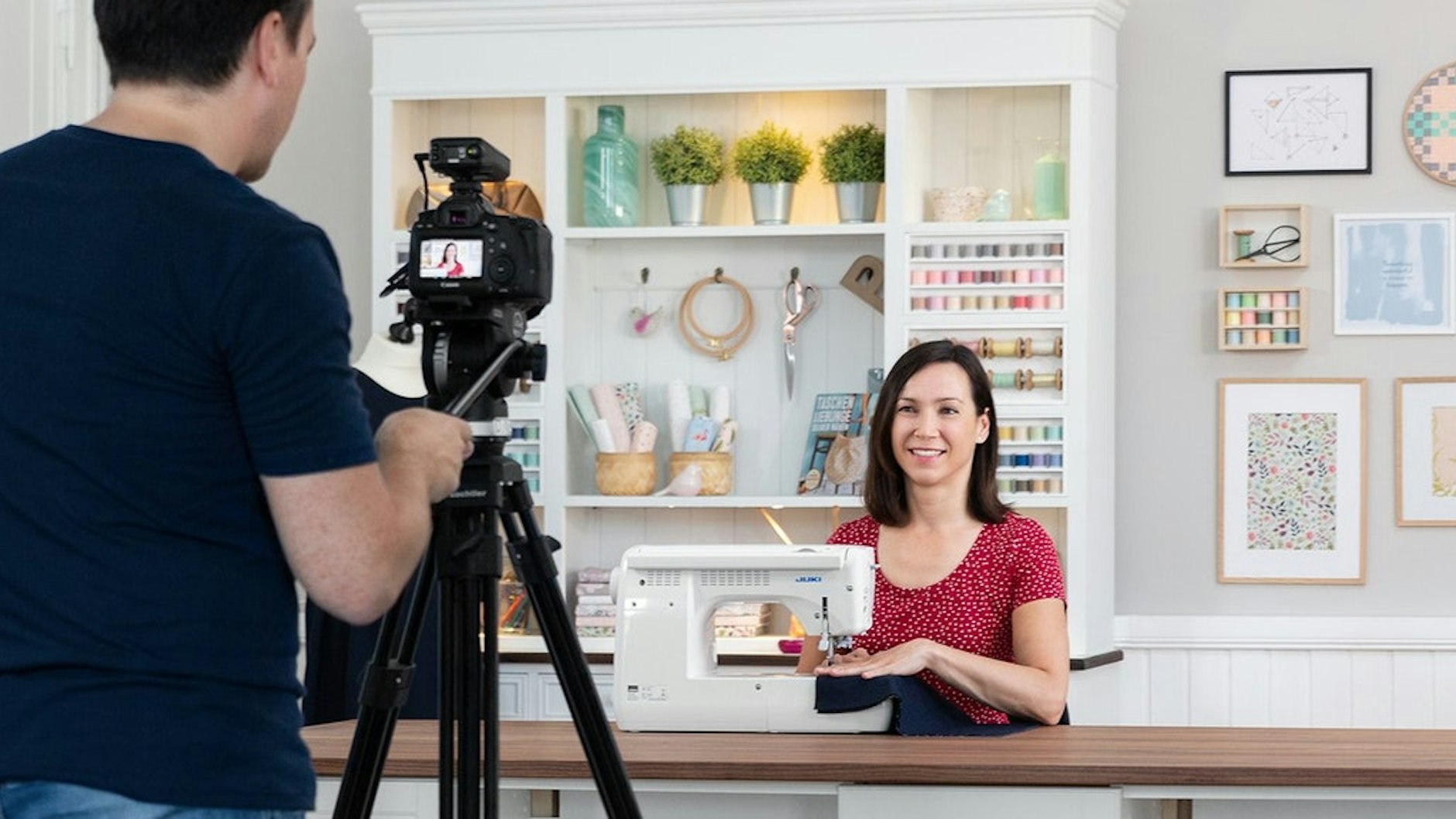 Der Blog pattydoo ist bekannt für seine anfängerfreundlichen Nähanleitungen, die als Videos viele Tausend Nutzer begeistern.