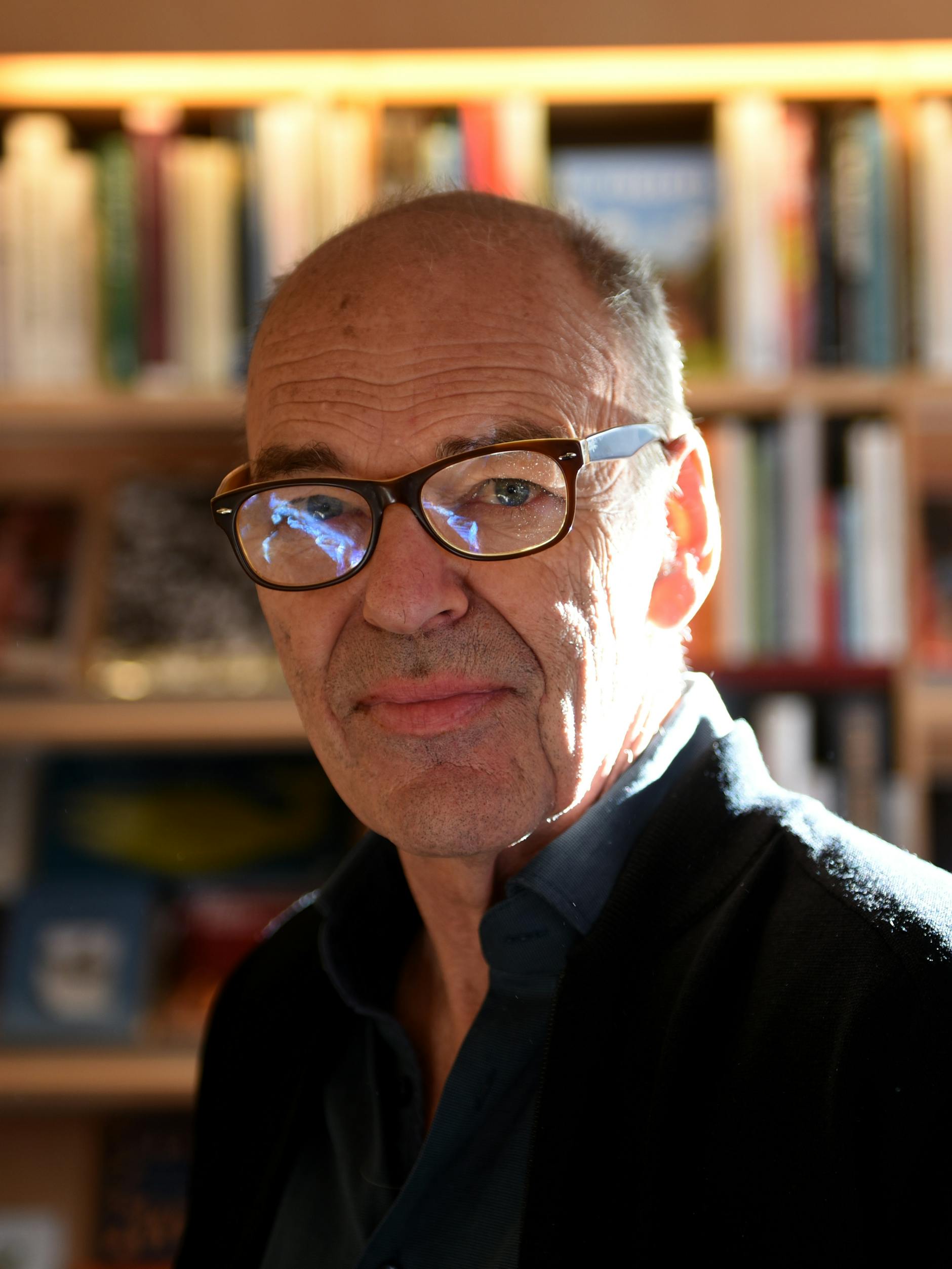 Buchhändler Lutz Stolze ist der ewigen Diskussion überdrüssig.<br>