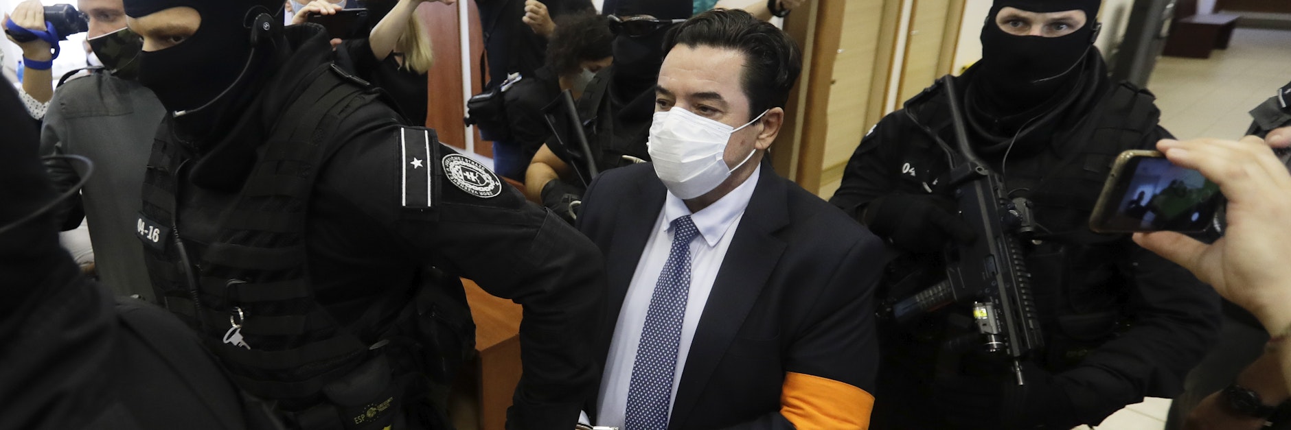 Marian Kocner (M.) Drahtzieher des Mordes am Enthüllungsjournalisten Jan Kuciak und seiner Verlobten Martina Kusnirova wurde überraschend freigesprochen.