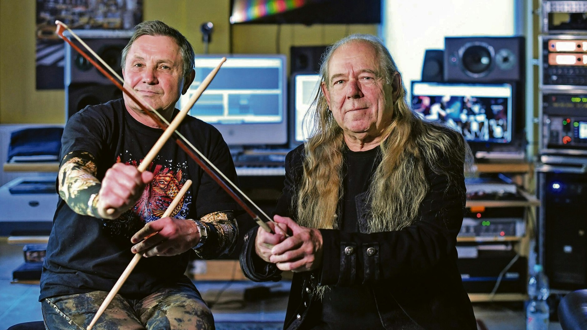 Machen gemeinsame Sache: Ex-Puhdys-Drummer Klaus Scharfschwerdt und Rock-Legende Hans „die Geige“ Wintoch.