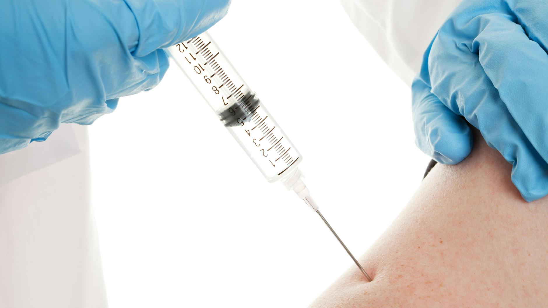 Impfungen gegen Grippe, Pneumokokken und Keuchusten sind in diesem Jahr besonders wichtig. 