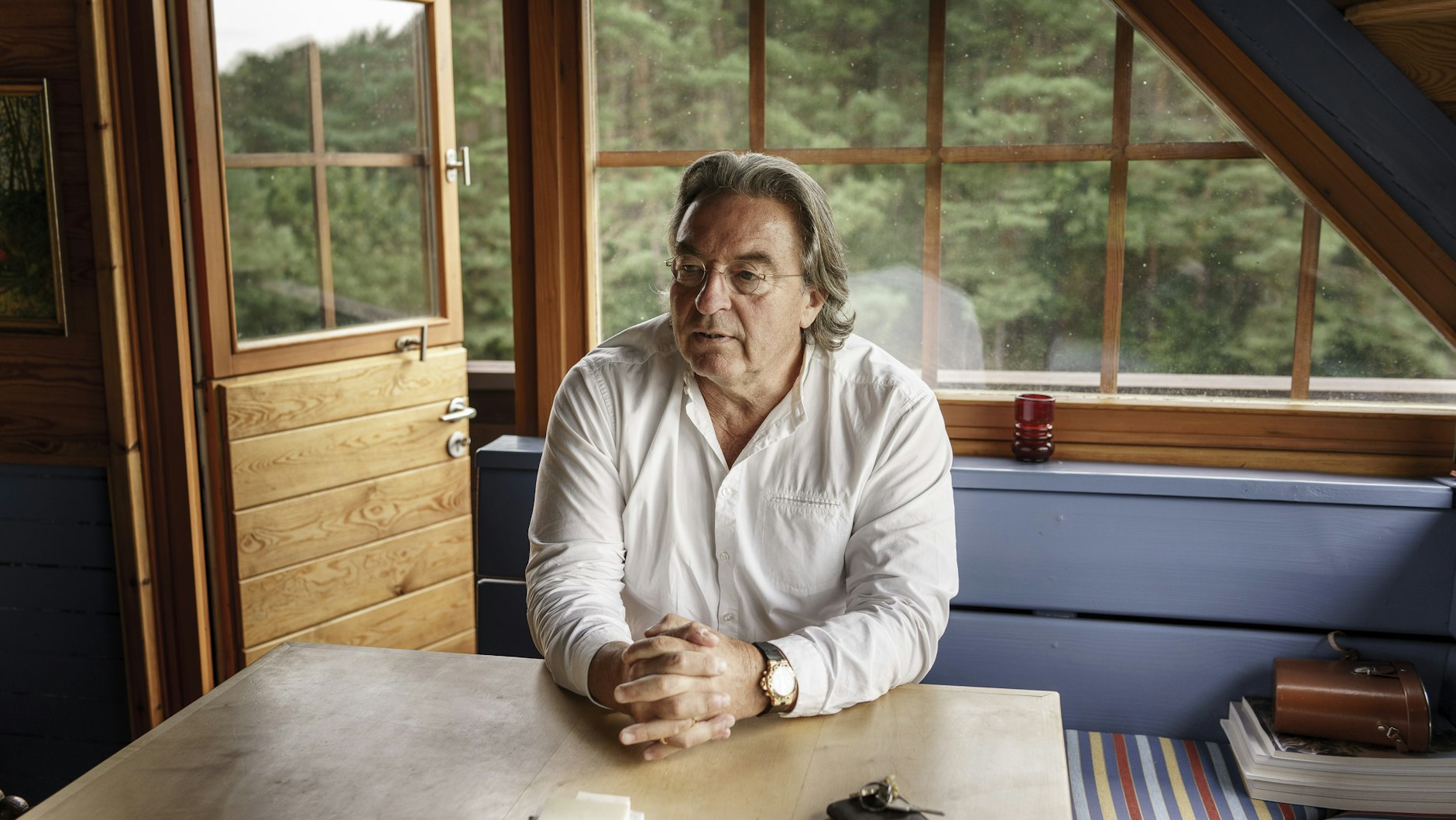 Peter-Michael Diestel. <br><br>