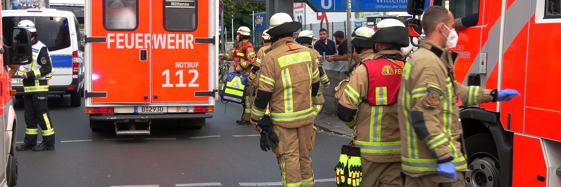 Die Feuerwehr war am U-Bahnof Wittenau im Großeinsatz.