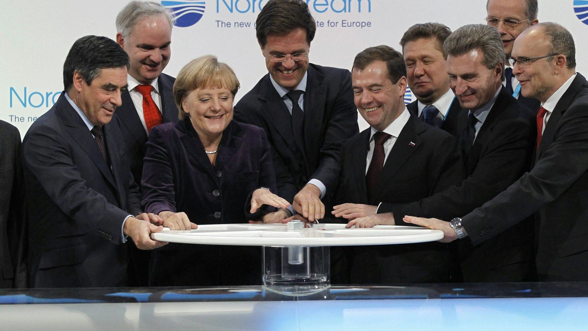 Im November 2011 wurde der erste Abschnitt der Gasröhre vom russischen Wyborg bis nach Lubmin in Mecklenburg-Vorpommern eingeweiht.<br>