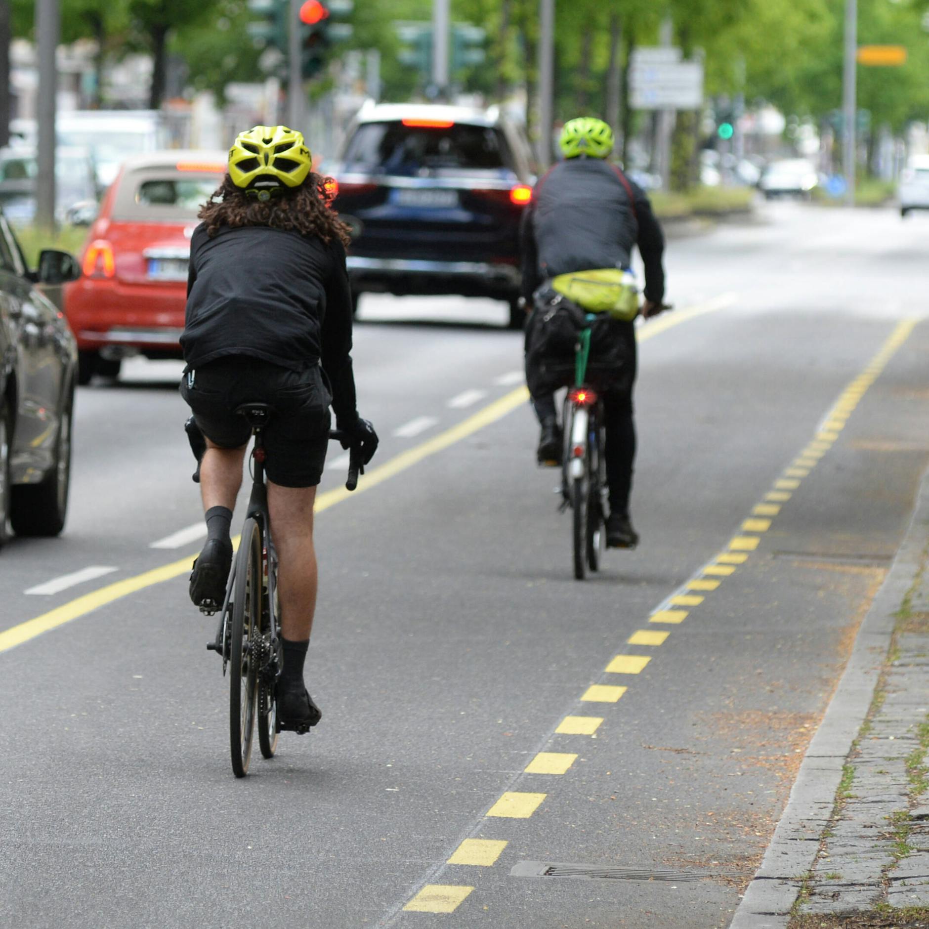 Kantstraße in Berlin-Charlottenburg, with a 3.6 km long pop-up cycle lane, is one of the eight roads affected by the ruling.
