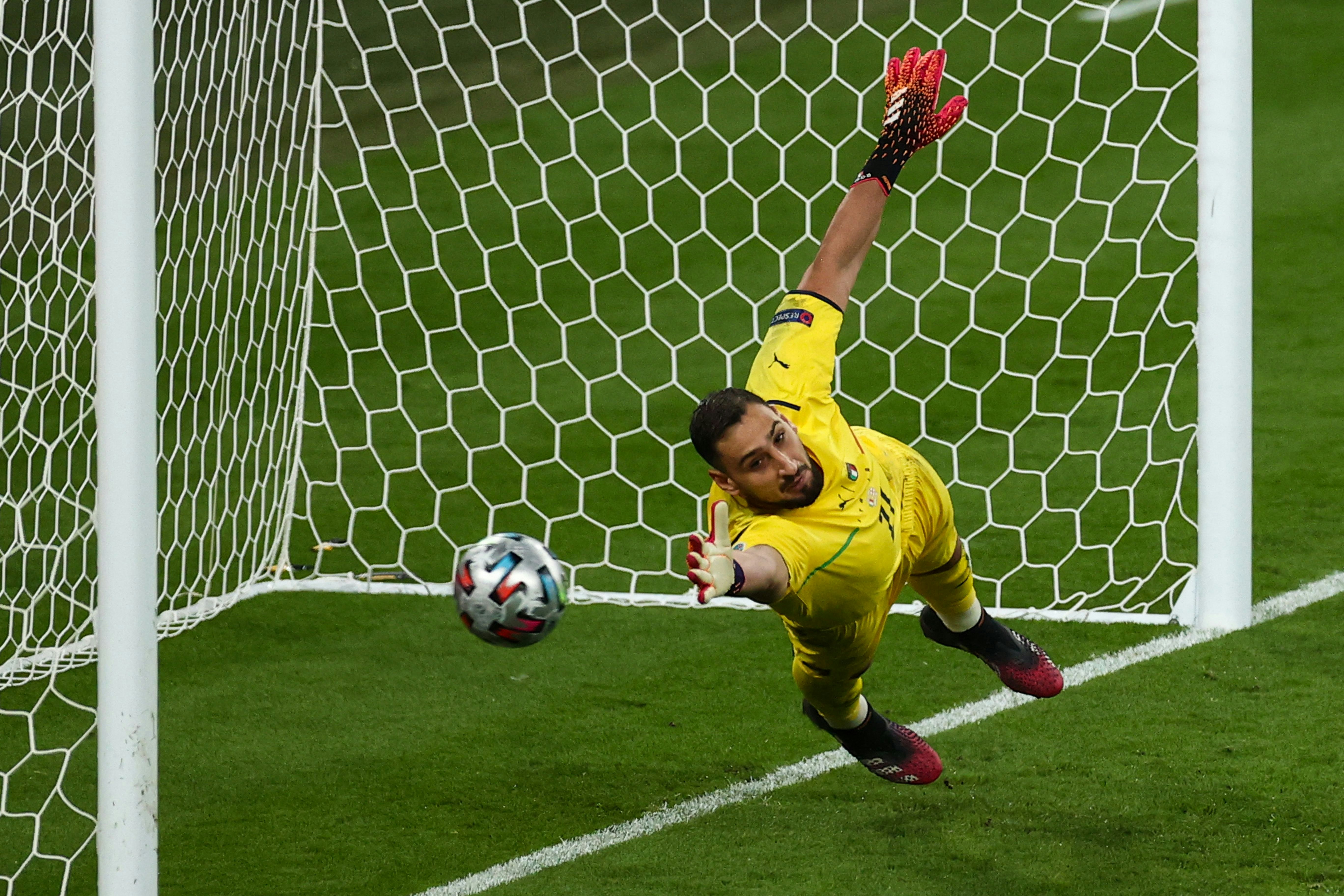 Nach Triumph im Elfmeterschießen gegen England: „It's coming Rome!" - Vimarsana News