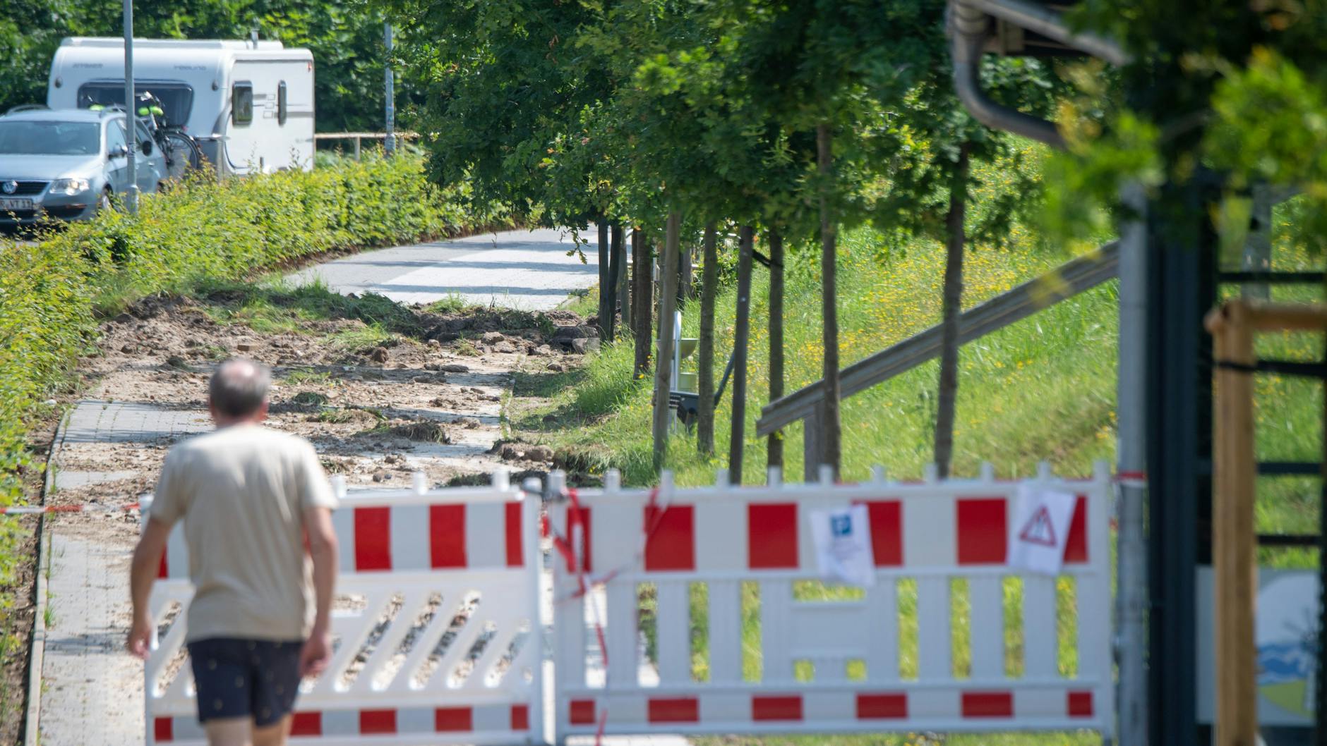 Die Wege sind nach dem Unwetter vielerorts gesperrt. 