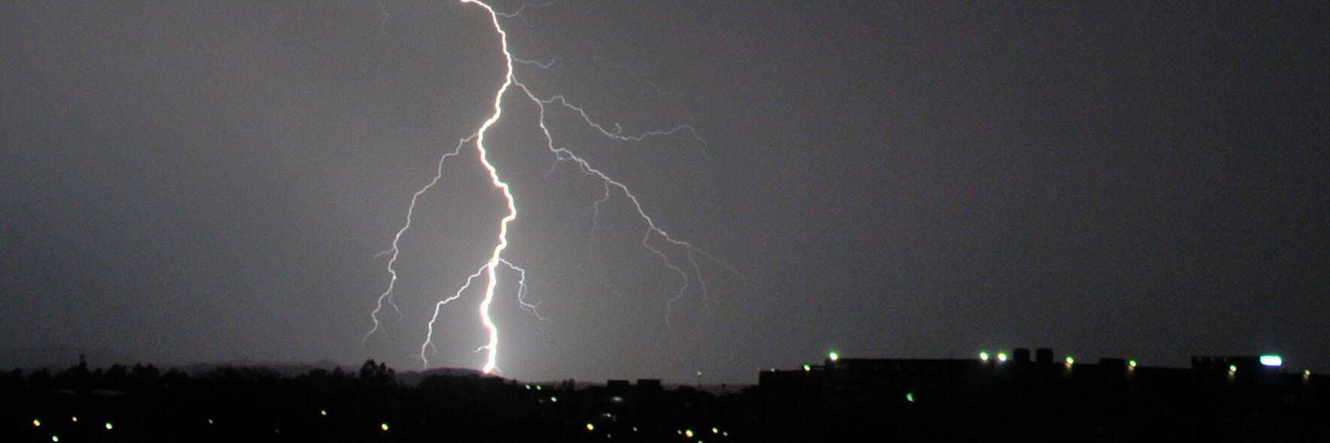 Ihre Lust auf Selfies wurde Dutzenden von Indern bei einem schweren Sturm zum Verhängnis.