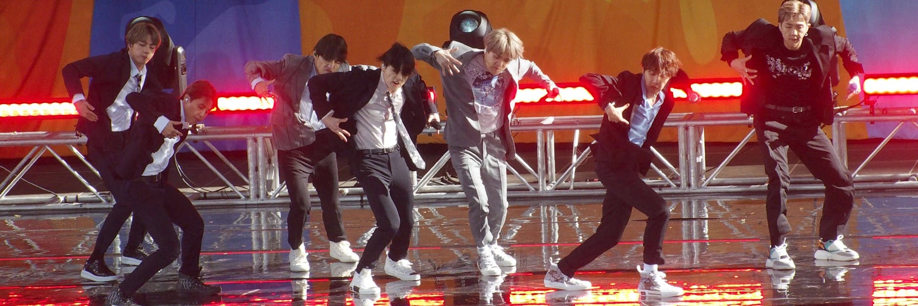 Gnade für die international erfolgreiche K-Pop-Band BTS: Ihre Hits fallen nicht unter das Verbot