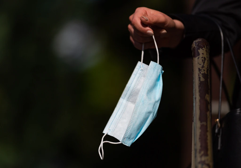 Sachsen schafft Maskenpflicht beim Einkaufen ab