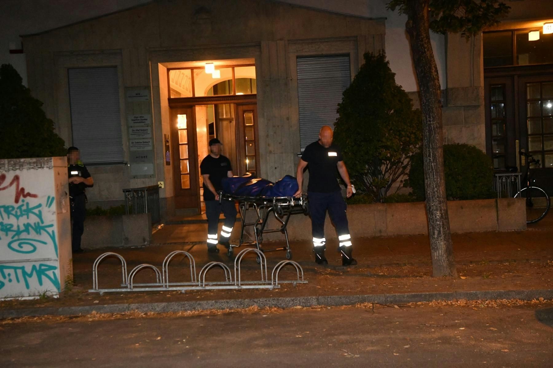 Polizei schließt Verbrechen nicht aus: Frau leblos in Charlottenburger Wohnung gefunden - Vimarsana News