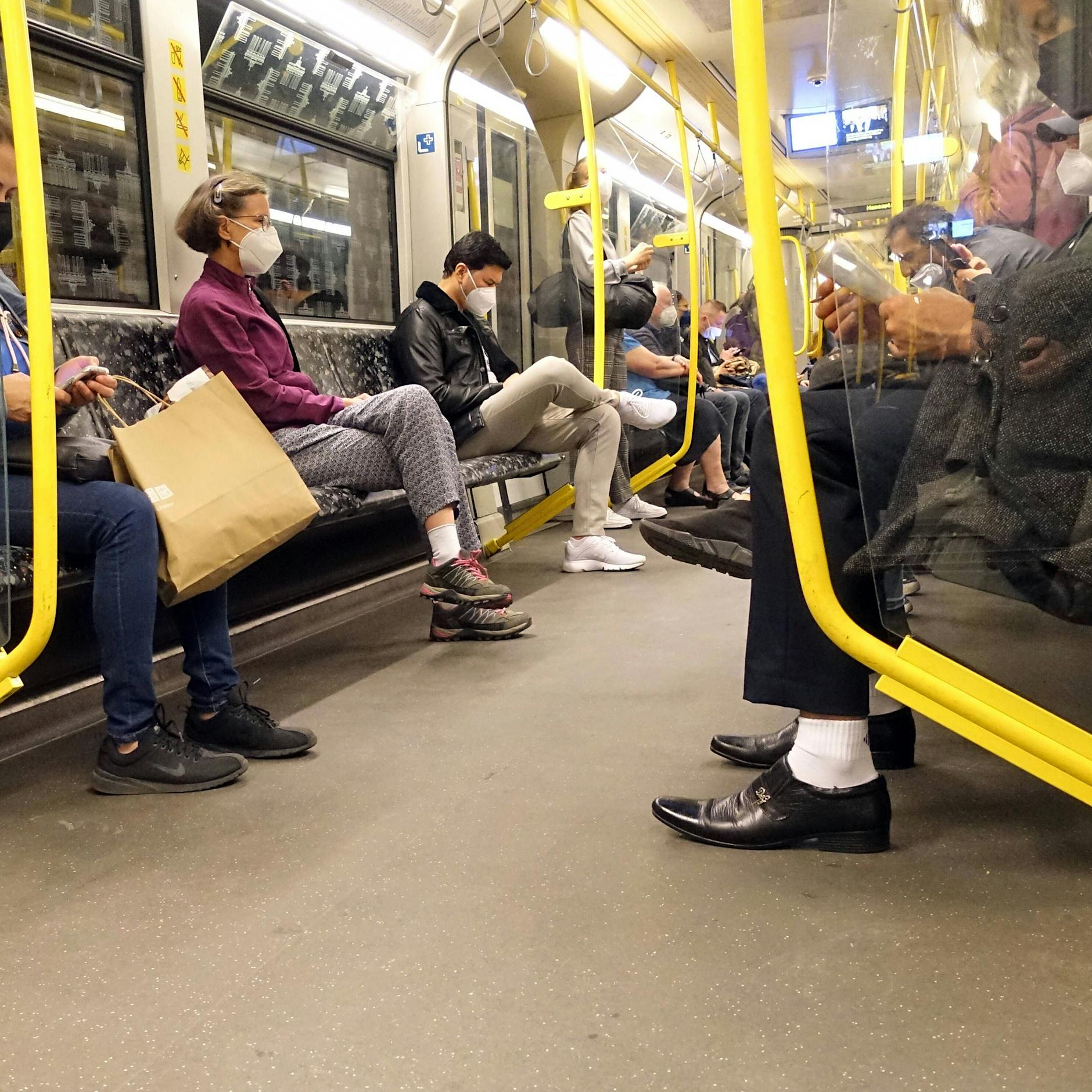 Bundesweit 646 Neuinfektionen: Corona-Inzidenz um 40 Prozent in Berlin gewachsen! Diese drei Bezirke machen Sorge