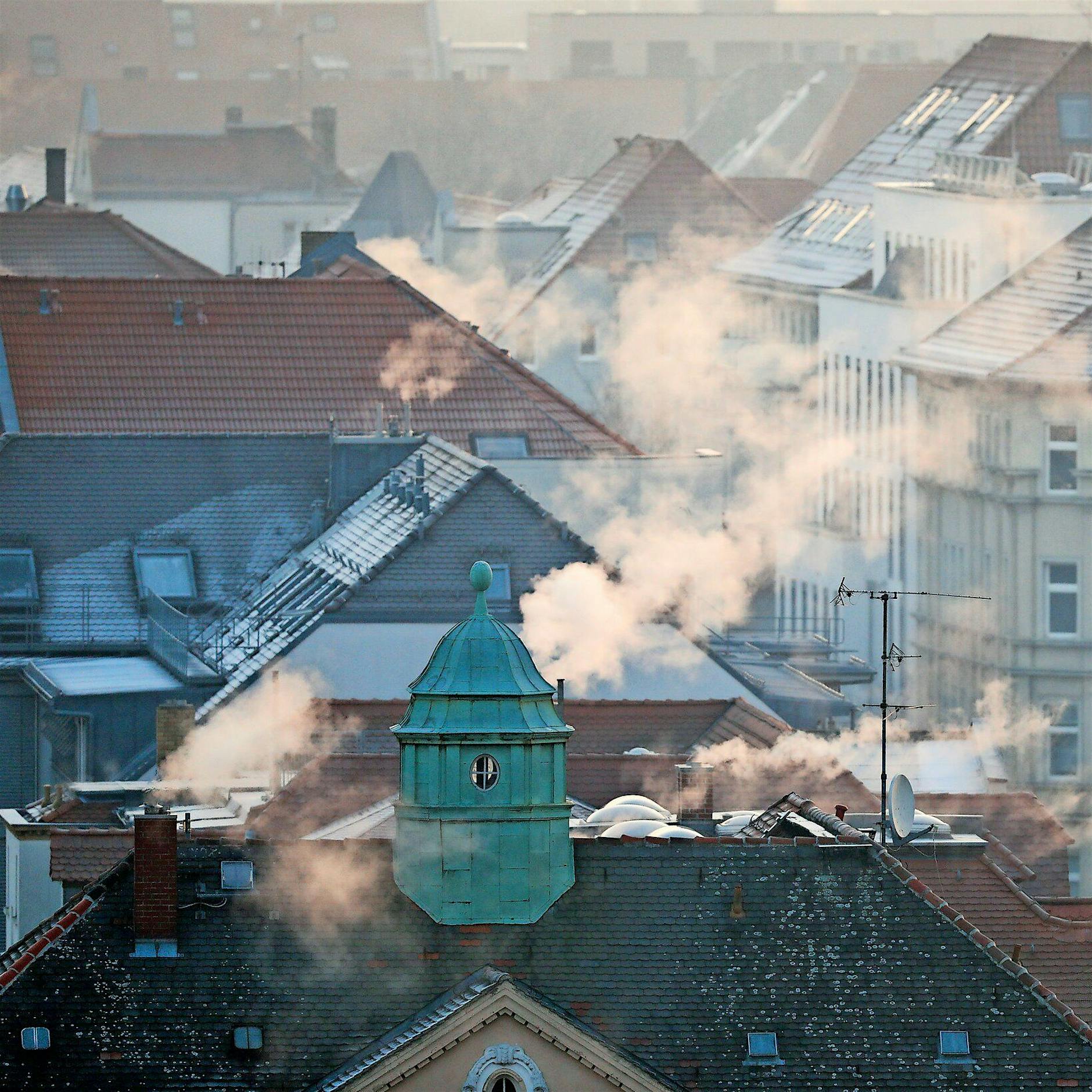 Für Wohngebiete: Strengere Regeln für Schornsteine von Kaminen
