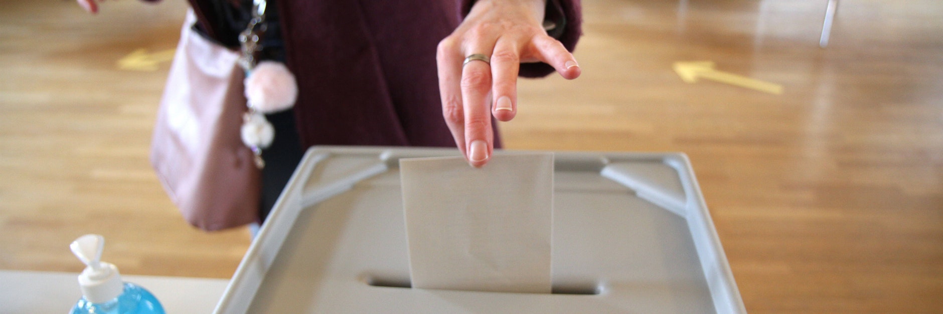 Stimmzettel und Wahlurne können nicht „gehackt“ werden.