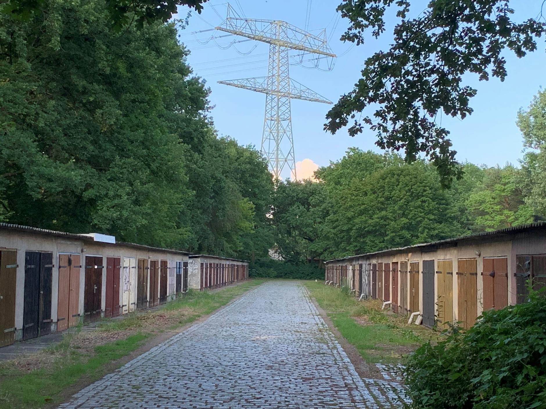 Die Garagen hatten vor 45 Jahren 5000 DDR-Mark plus Eigenleistung beim Bau gekostet.<br>