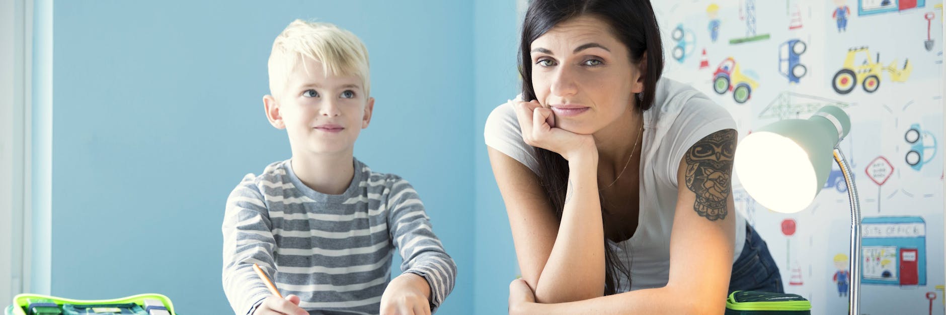 Alleinerziehende und ihre Kinder sind der Studie zufolge sehr viel stärker von Armut bedroht.